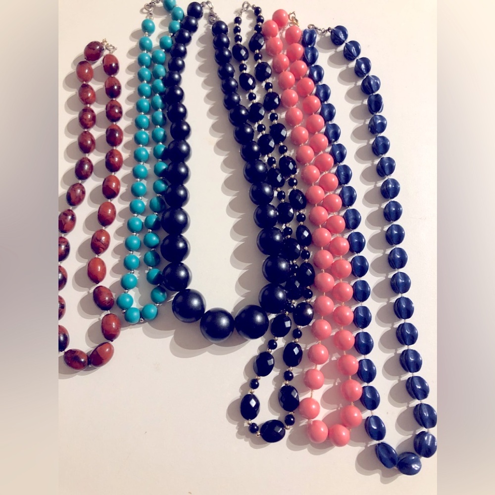 2for$20🟠Lot of 6 vintage necklaces